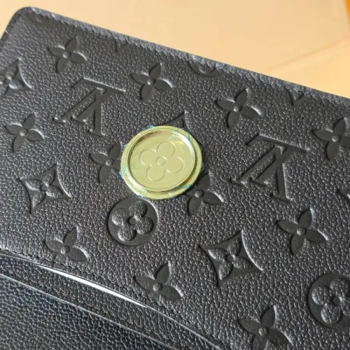 Replica Louis Vuitton AAA Quality Messenger Bags For Women #1465806 $132.00 USD for Wholesale
