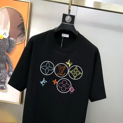 Replica Louis Vuitton LV T-Shirts Short Sleeved For Men #1466648 $40.00 USD for Wholesale