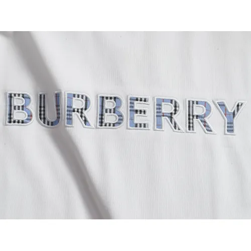 Replica Burberry T-Shirts Short Sleeved For Unisex #1467618 $45.00 USD for Wholesale