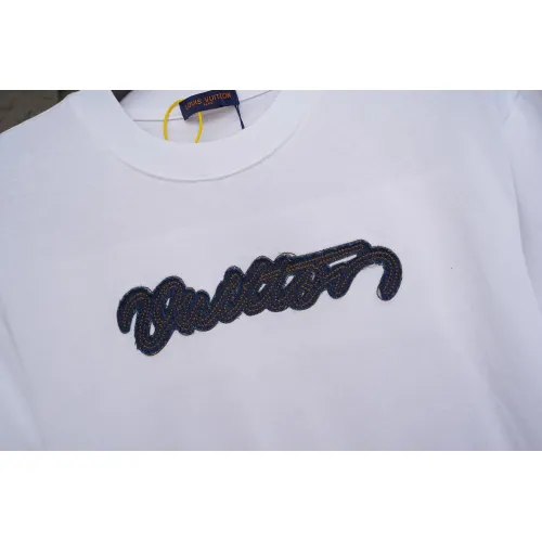 Replica Louis Vuitton LV T-Shirts Short Sleeved For Unisex #1467702 $40.00 USD for Wholesale