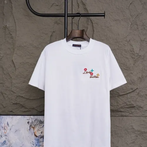 Replica Louis Vuitton LV T-Shirts Short Sleeved For Unisex #1467705 $45.00 USD for Wholesale