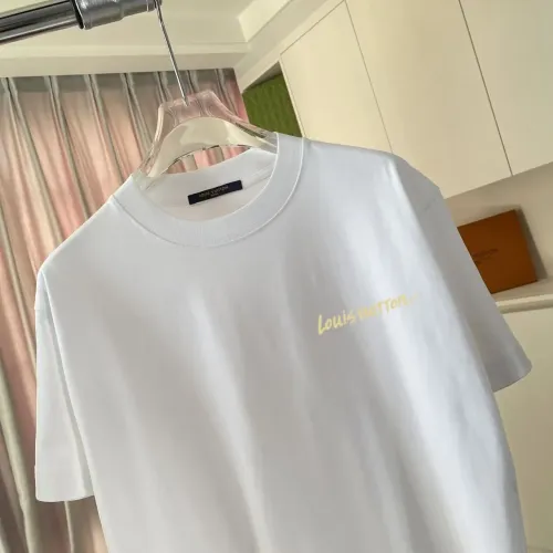 Replica Louis Vuitton LV T-Shirts Short Sleeved For Unisex #1467718 $42.00 USD for Wholesale