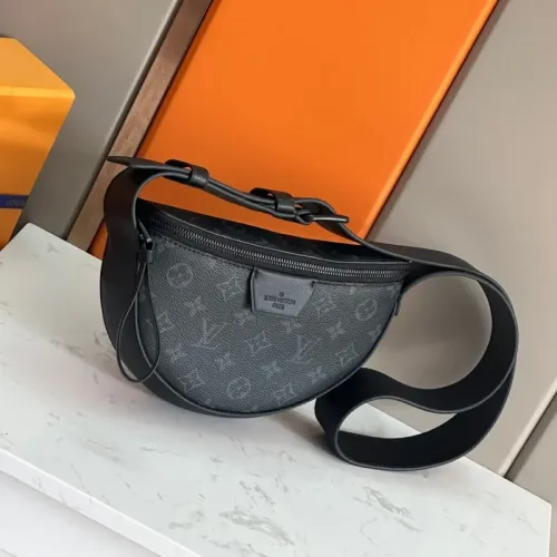 Replica Louis Vuitton AAA Man Messenger Bags #1467722 $132.00 USD for Wholesale