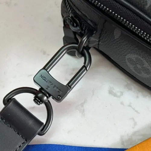 Replica Louis Vuitton AAA Man Messenger Bags #1467723 $132.00 USD for Wholesale