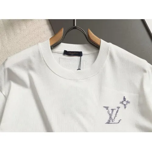 Replica Louis Vuitton LV T-Shirts Short Sleeved For Unisex #1467726 $45.00 USD for Wholesale