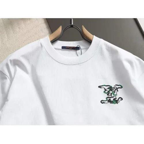 Replica Louis Vuitton LV T-Shirts Short Sleeved For Unisex #1467735 $45.00 USD for Wholesale