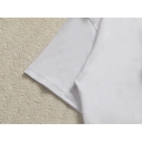 Replica Louis Vuitton LV T-Shirts Short Sleeved For Unisex #1467744 $45.00 USD for Wholesale