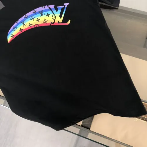 Replica Louis Vuitton LV T-Shirts Short Sleeved For Men #1467759 $45.00 USD for Wholesale