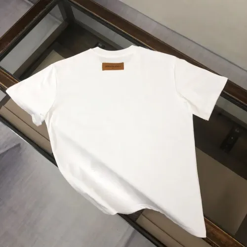 Replica Louis Vuitton LV T-Shirts Short Sleeved For Men #1467760 $45.00 USD for Wholesale