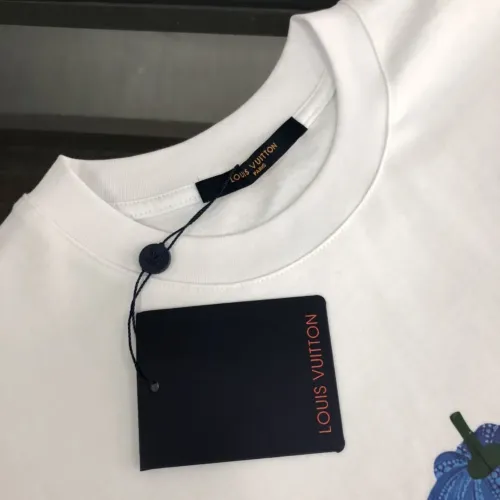 Replica Louis Vuitton LV T-Shirts Short Sleeved For Men #1467763 $45.00 USD for Wholesale