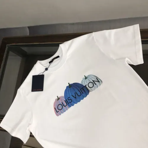 Replica Louis Vuitton LV T-Shirts Short Sleeved For Men #1467763 $45.00 USD for Wholesale