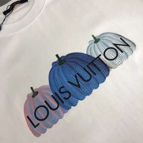Replica Louis Vuitton LV T-Shirts Short Sleeved For Men #1467763 $45.00 USD for Wholesale