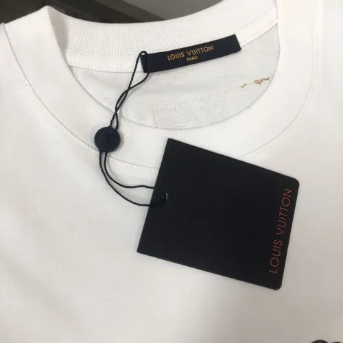 Replica Louis Vuitton LV T-Shirts Short Sleeved For Men #1467763 $45.00 USD for Wholesale