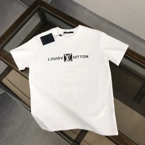 Wholesale Louis Vuitton LV T-Shirts Short Sleeved For Men #1467766 $45.00 USD, Wholesale Quality Replica Louis Vuitton LV T-Shirts