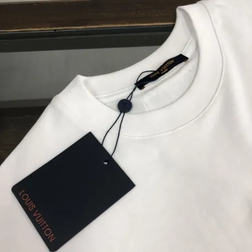 Replica Louis Vuitton LV T-Shirts Short Sleeved For Men #1467766 $45.00 USD for Wholesale