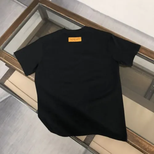 Replica Louis Vuitton LV T-Shirts Short Sleeved For Men #1467767 $45.00 USD for Wholesale