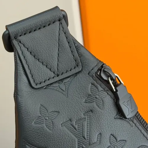 Replica Louis Vuitton AAA Man Messenger Bags #1467772 $160.00 USD for Wholesale
