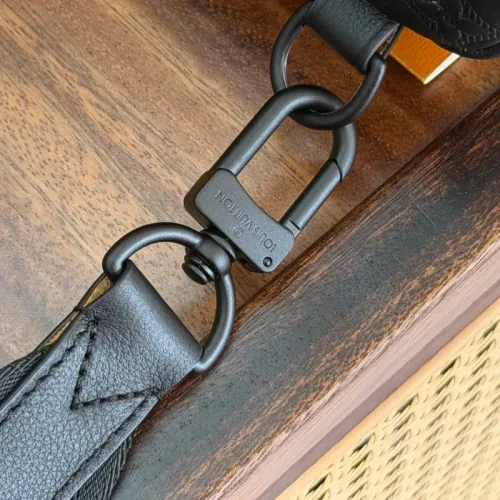 Replica Louis Vuitton AAA Man Messenger Bags #1467772 $160.00 USD for Wholesale