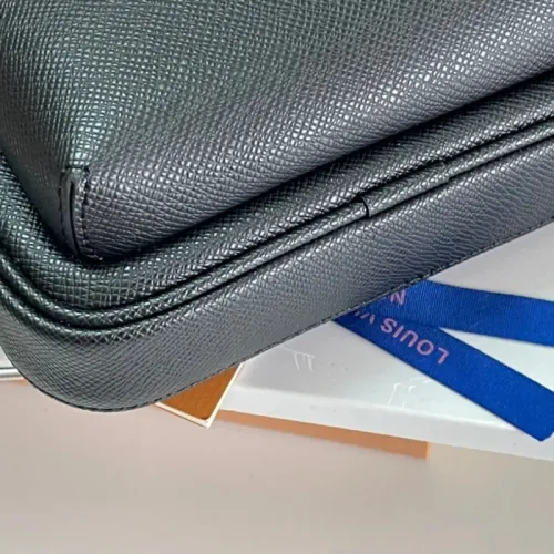 Replica Louis Vuitton AAA Man Messenger Bags #1467774 $162.00 USD for Wholesale