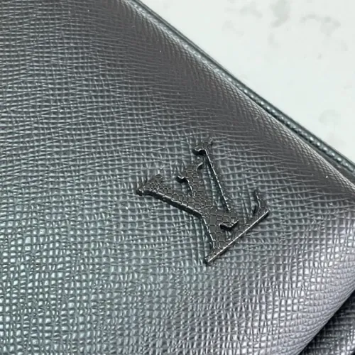Replica Louis Vuitton AAA Man Messenger Bags #1467774 $162.00 USD for Wholesale