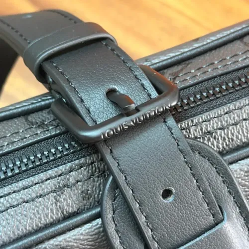 Replica Louis Vuitton AAA Man Messenger Bags #1467842 $162.00 USD for Wholesale