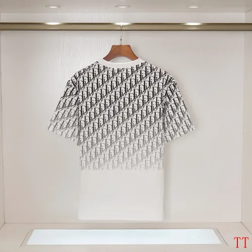 Replica Christian Dior T-Shirts Short Sleeved For Unisex #1467894 $32.00 USD for Wholesale