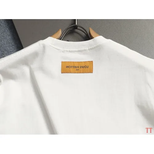 Replica Louis Vuitton LV T-Shirts Short Sleeved For Unisex #1467896 $40.00 USD for Wholesale