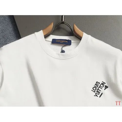 Replica Louis Vuitton LV T-Shirts Short Sleeved For Unisex #1467896 $40.00 USD for Wholesale
