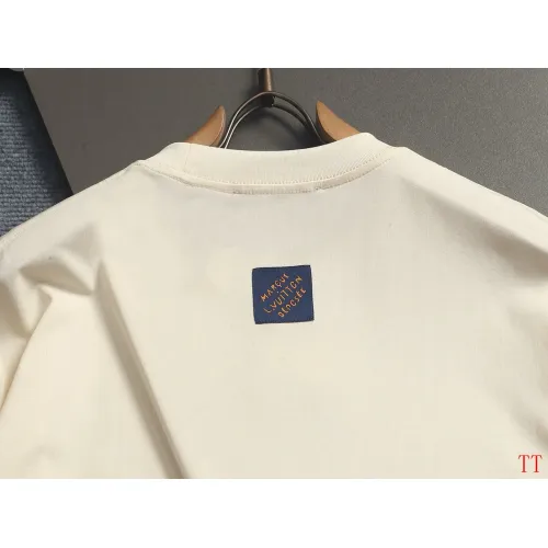 Replica Louis Vuitton LV T-Shirts Short Sleeved For Unisex #1467898 $40.00 USD for Wholesale