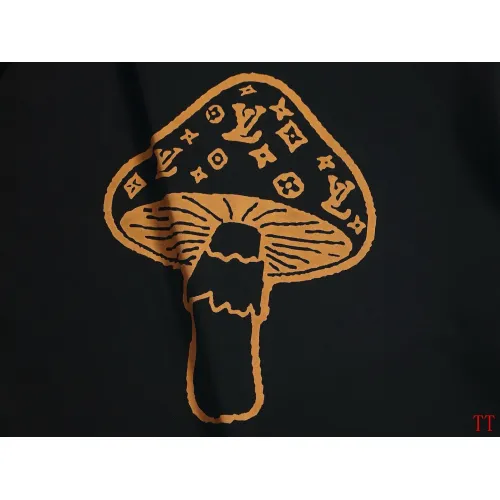 Replica Louis Vuitton LV T-Shirts Short Sleeved For Unisex #1467899 $40.00 USD for Wholesale