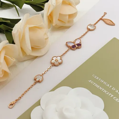 Replica Van Cleef & Arpels Bracelets #1468817 $38.00 USD for Wholesale