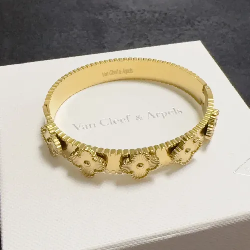 Wholesale Van Cleef &amp; Arpels Bracelets #1468822 $29.00 USD, Wholesale Quality Replica Van Cleef &amp; Arpels Bracelets