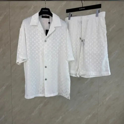 Replica Louis Vuitton LV Shirts Short Sleeved For Unisex #1469914 $68.00 USD for Wholesale