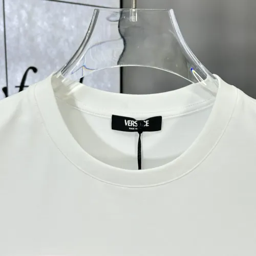 Replica Versace T-Shirts Short Sleeved For Men #1469939 $68.00 USD for Wholesale