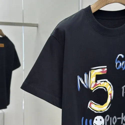 Replica Louis Vuitton LV T-Shirts Short Sleeved For Men #1469978 $42.00 USD for Wholesale