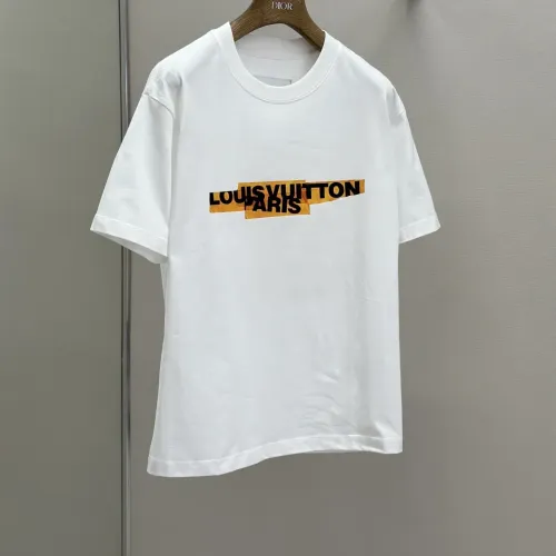 Replica Louis Vuitton LV T-Shirts Short Sleeved For Men #1469979 $42.00 USD for Wholesale