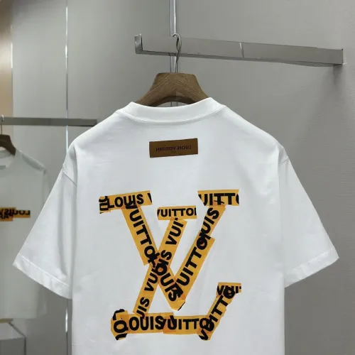 Replica Louis Vuitton LV T-Shirts Short Sleeved For Men #1469979 $42.00 USD for Wholesale