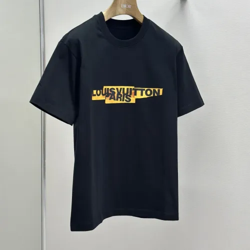 Replica Louis Vuitton LV T-Shirts Short Sleeved For Men #1469980 $42.00 USD for Wholesale