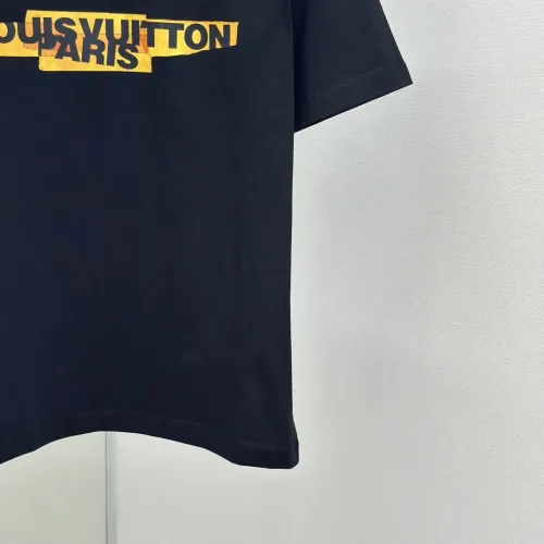 Replica Louis Vuitton LV T-Shirts Short Sleeved For Men #1469980 $42.00 USD for Wholesale