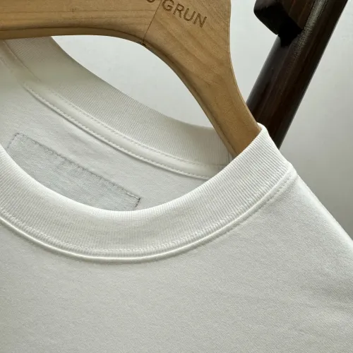 Replica Louis Vuitton LV T-Shirts Short Sleeved For Men #1469991 $42.00 USD for Wholesale