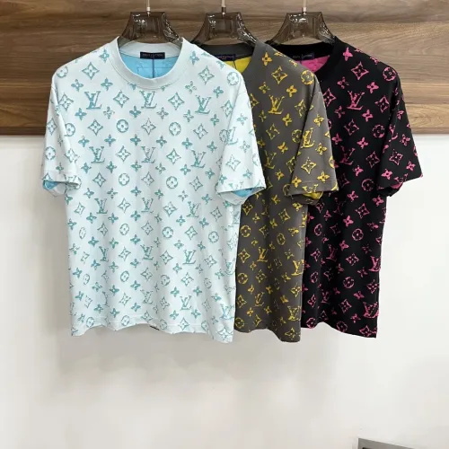 Replica Louis Vuitton LV T-Shirts Short Sleeved For Men #1470018 $60.00 USD for Wholesale