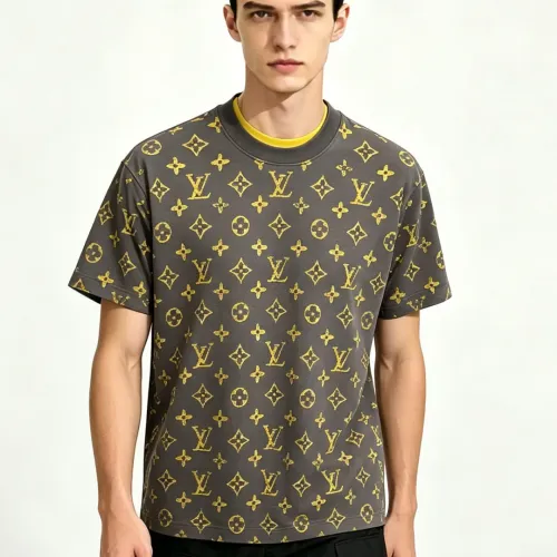 Replica Louis Vuitton LV T-Shirts Short Sleeved For Men #1470018 $60.00 USD for Wholesale