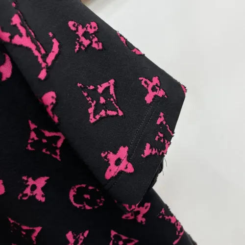 Replica Louis Vuitton LV T-Shirts Short Sleeved For Men #1470019 $60.00 USD for Wholesale