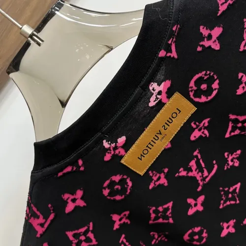 Replica Louis Vuitton LV T-Shirts Short Sleeved For Men #1470019 $60.00 USD for Wholesale