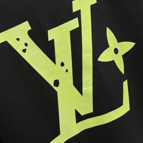 Replica Louis Vuitton LV Tracksuits Short Sleeved For Men #1470096 $108.00 USD for Wholesale