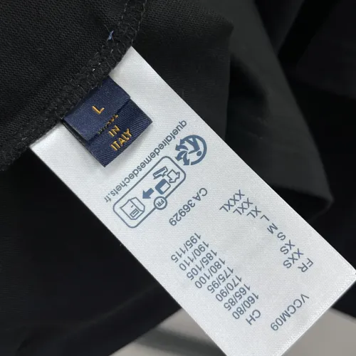 Replica Louis Vuitton LV Tracksuits Short Sleeved For Men #1470096 $108.00 USD for Wholesale
