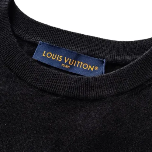 Replica Louis Vuitton LV T-Shirts Short Sleeved For Unisex #1470140 $72.00 USD for Wholesale