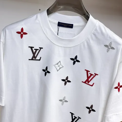 Replica Louis Vuitton LV T-Shirts Short Sleeved For Unisex #1470409 $60.00 USD for Wholesale