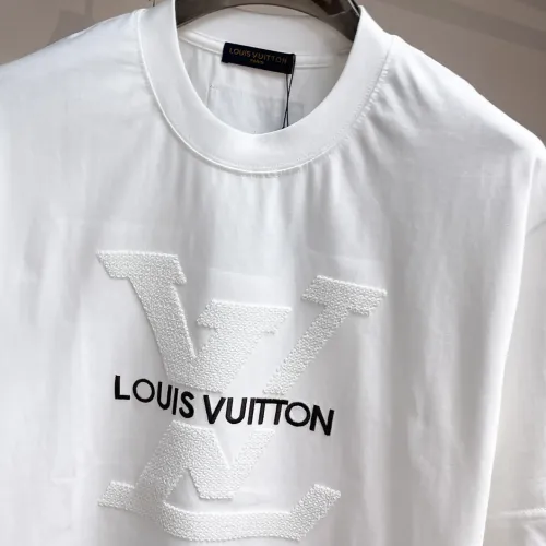 Replica Louis Vuitton LV T-Shirts Short Sleeved For Unisex #1470413 $60.00 USD for Wholesale