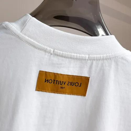 Replica Louis Vuitton LV T-Shirts Short Sleeved For Unisex #1470413 $60.00 USD for Wholesale